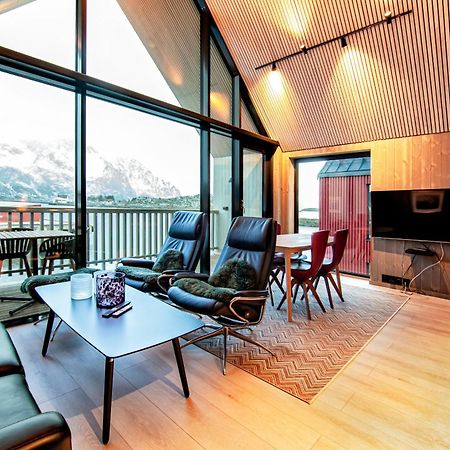 Rorbuleilighet Lysoysundet 1G Henningsvaer Bagian luar foto